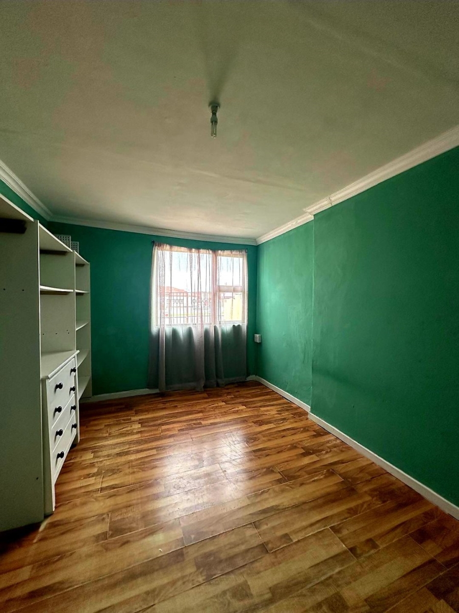 5 Bedroom Property for Sale in Mdantsane Nu 17 Eastern Cape